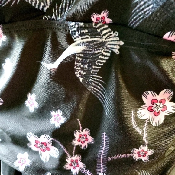 Bathing suit with skirt/shorts - Picture 3 of 8